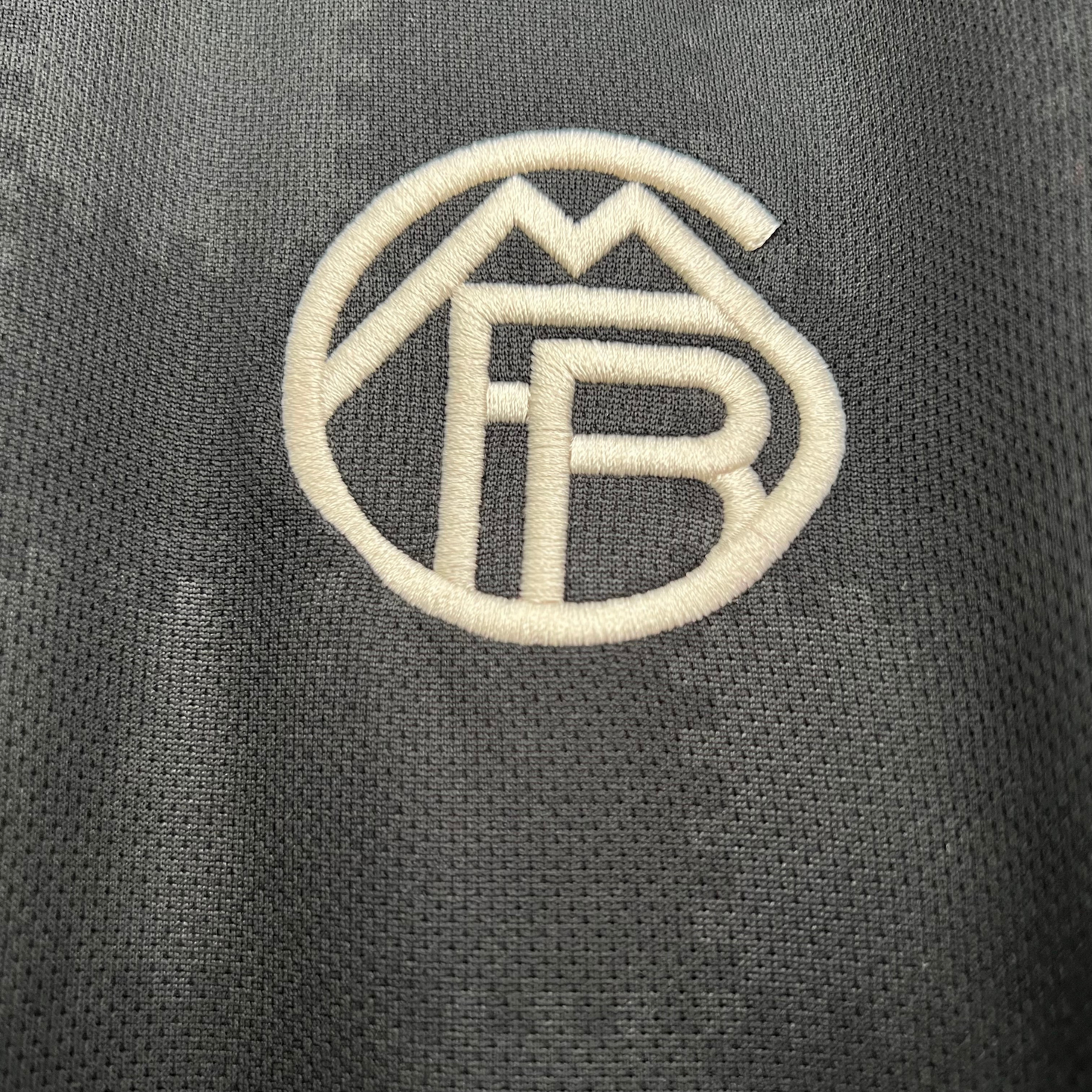 Camiseta de la tercera equipación del Bayern Múnich 25/26, versión para aficionados