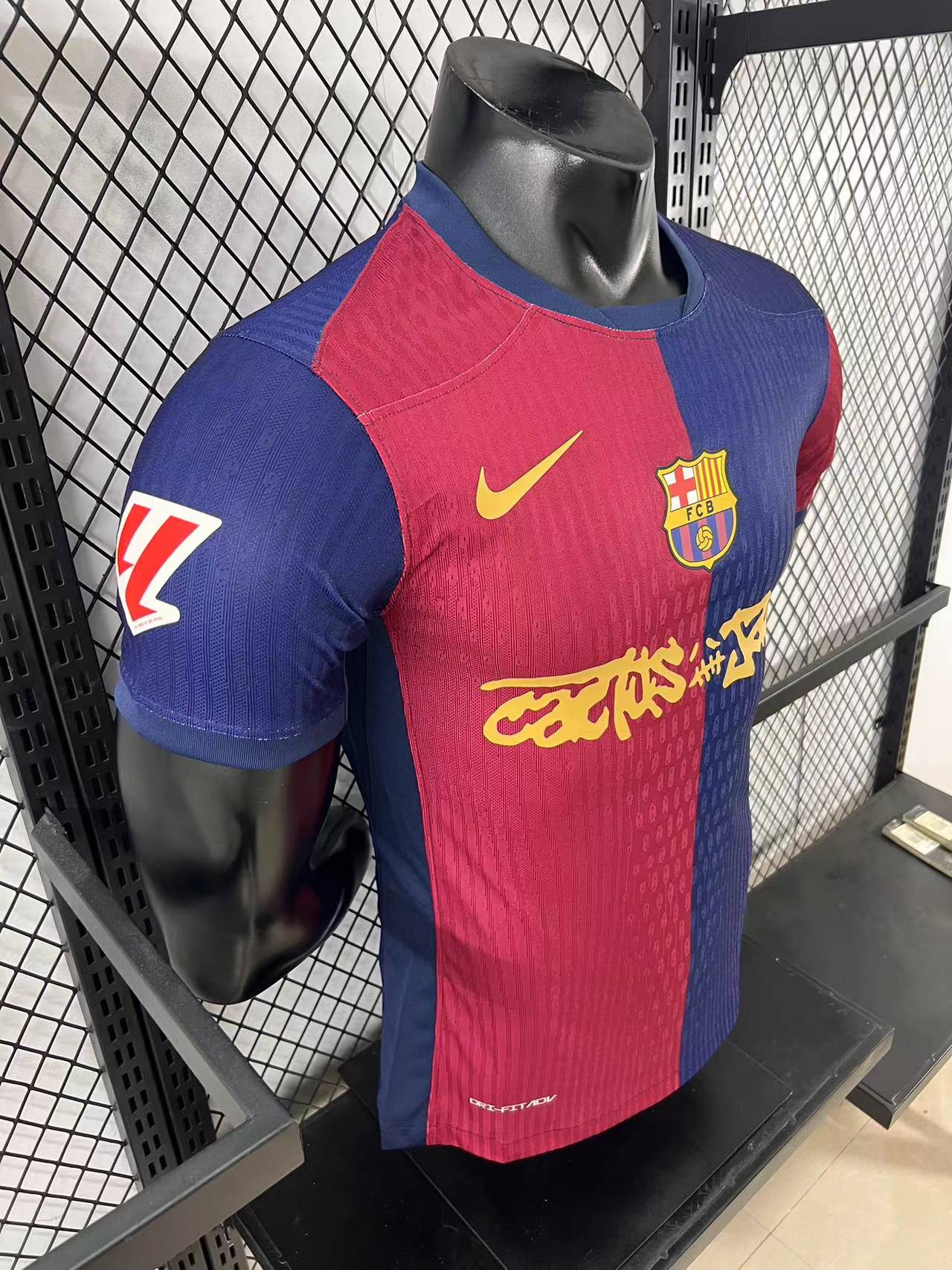 Barcelona 24/25 I Home Travis Scott - Versión de jugador - Corte ajustado