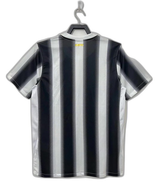 Camiseta local de la Juventus 11/12 - Versión retro