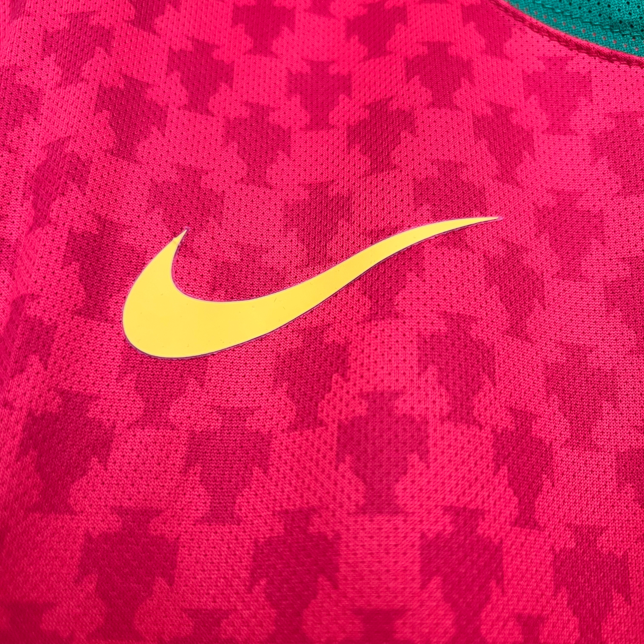 Camisa Portugal I 2004 Retrô