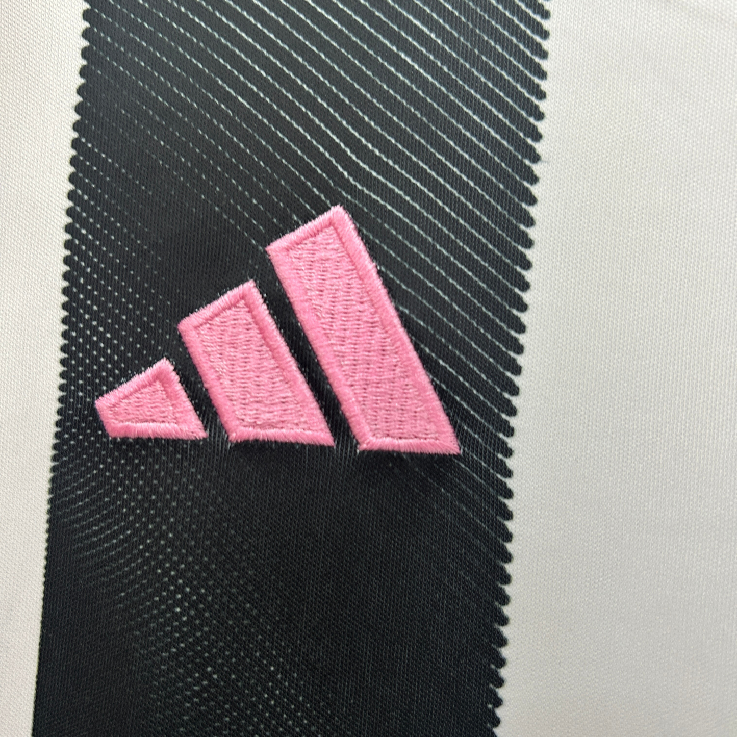 Juventus Home Kit 25/26 Kids