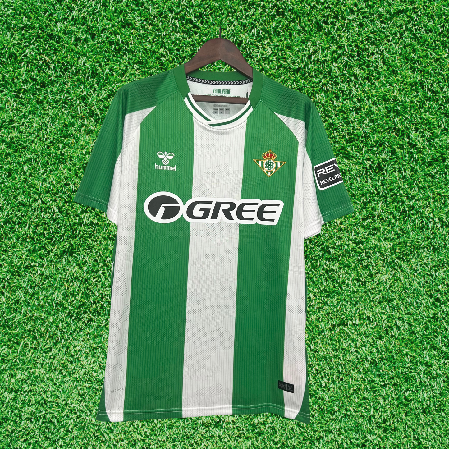 Camiseta local del Real Betis 25/26 versión para aficionados 