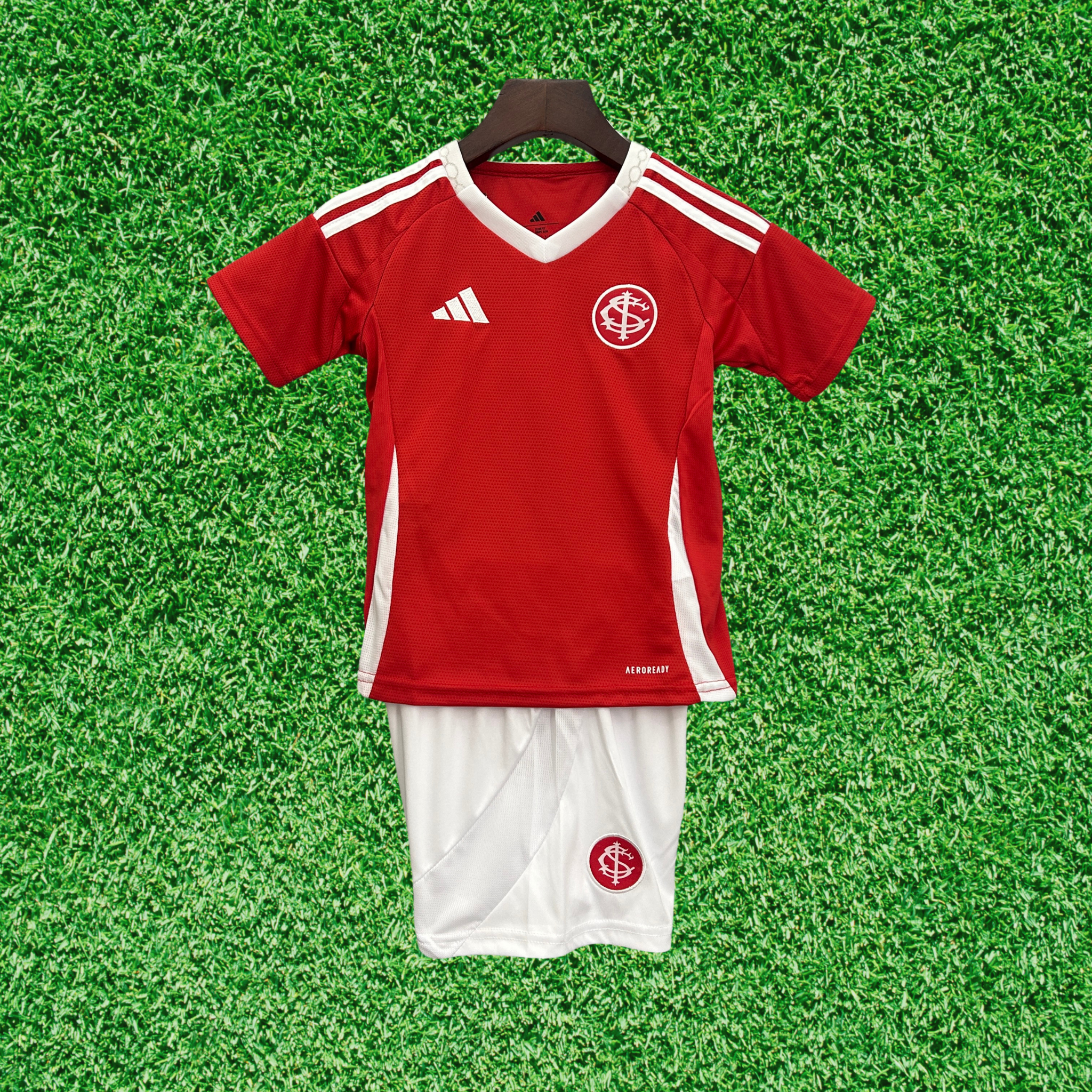 Kit Internacional I 25/26 Infantil