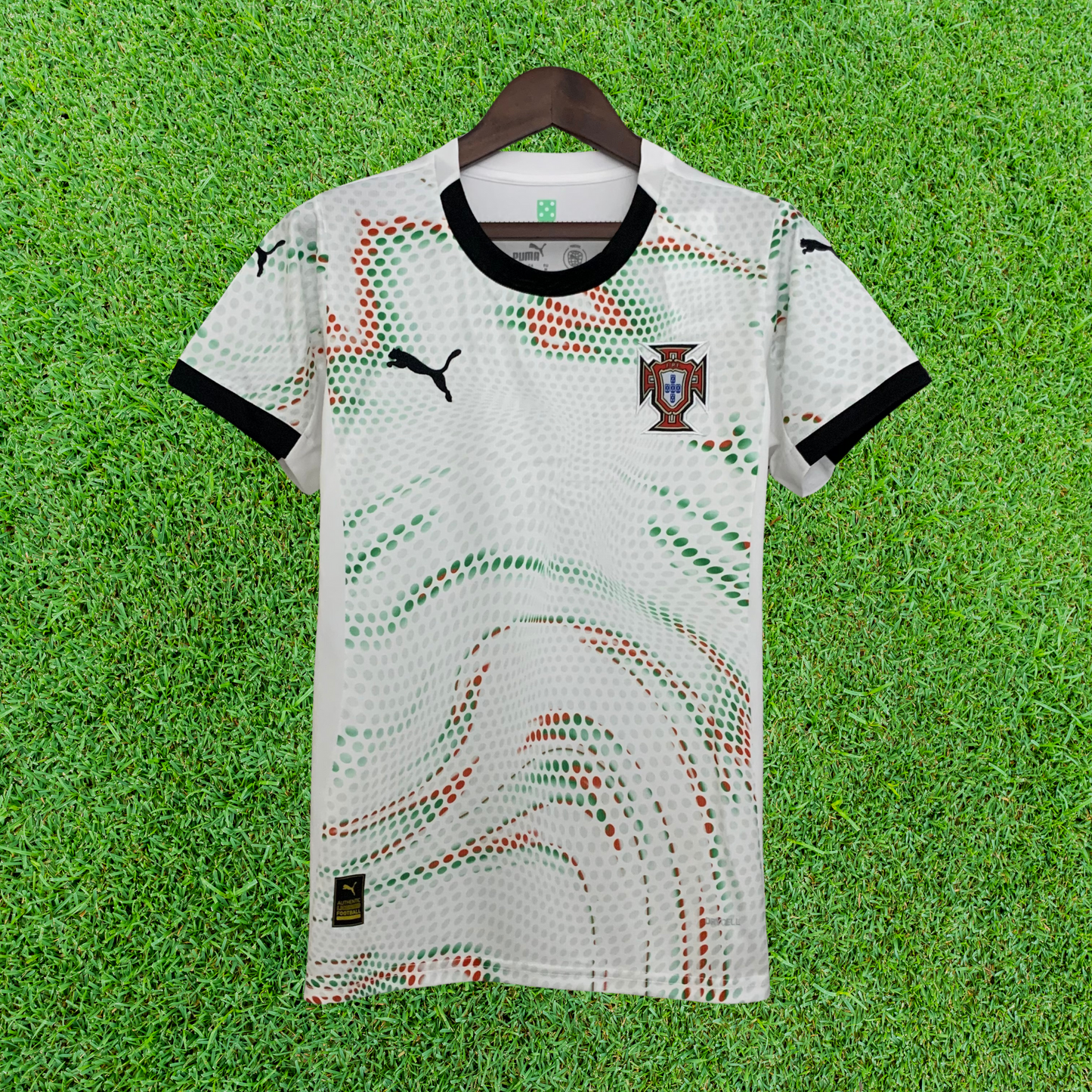Camiseta visitante de Portugal 2025, versión para aficionados para mujer 