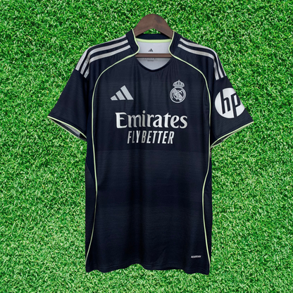 Camiseta visitante del Real Madrid 25/26 versión para aficionados 
