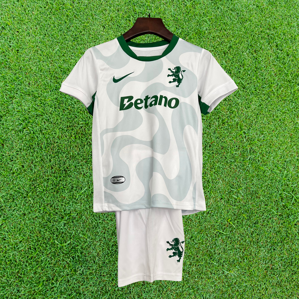 Kit Sporting CP II 25/26 Infantil