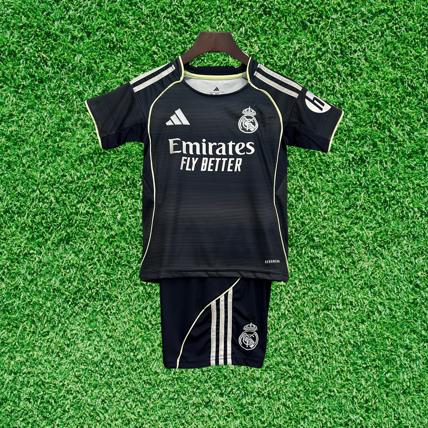 Kit infantil del Real Madrid II 25/26 