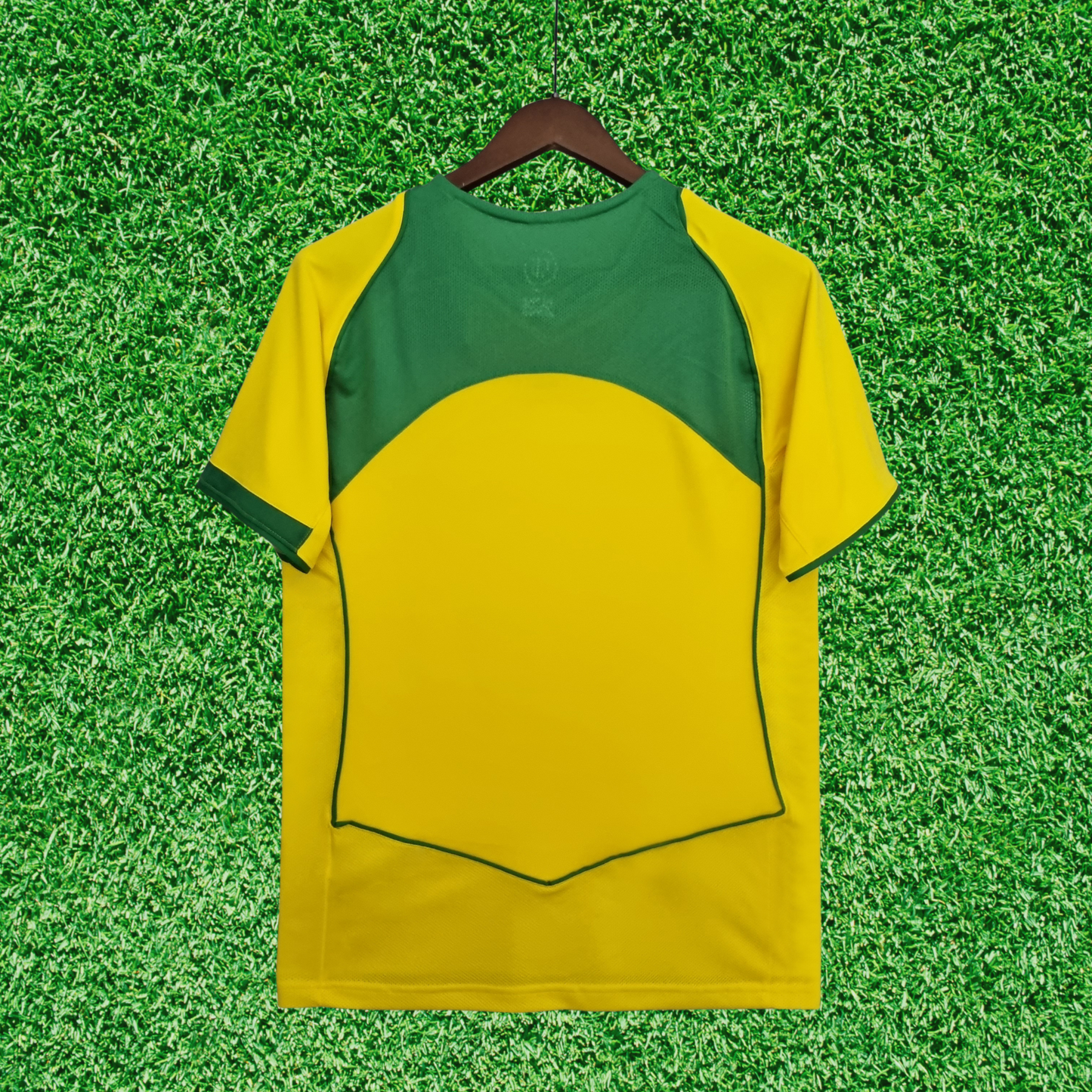 Camiseta de local de Brasil 2004 retro 