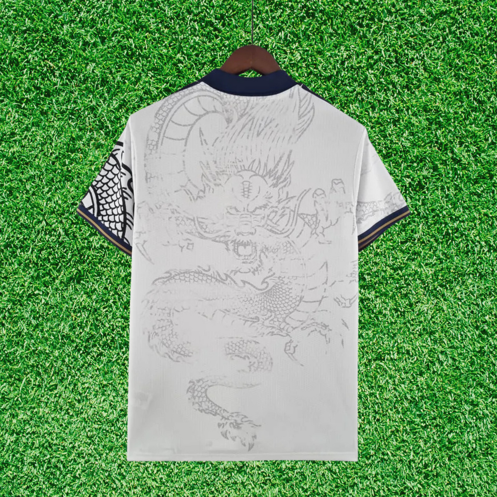 Camisa Real Madrid Especial Dragão Branca 25/26 Torcedor