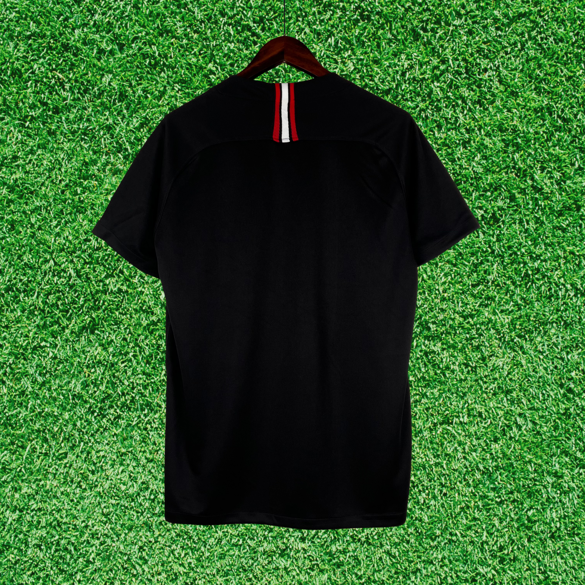 Camisa Paris Saint-Germain F.C (PSG) Preta 18/19 Retrô