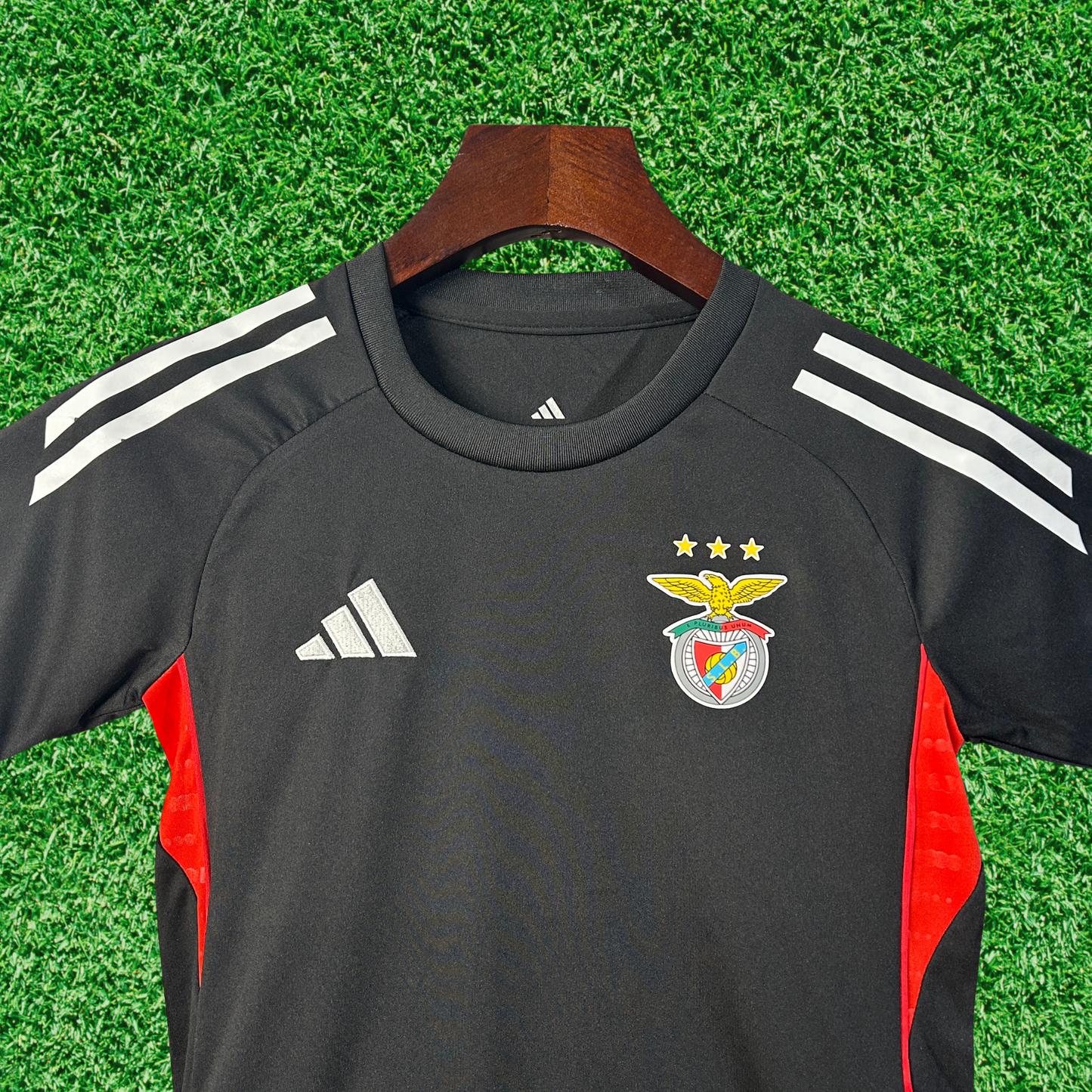 Kit de entrenamiento del SL Benfica 25/26 para niños 