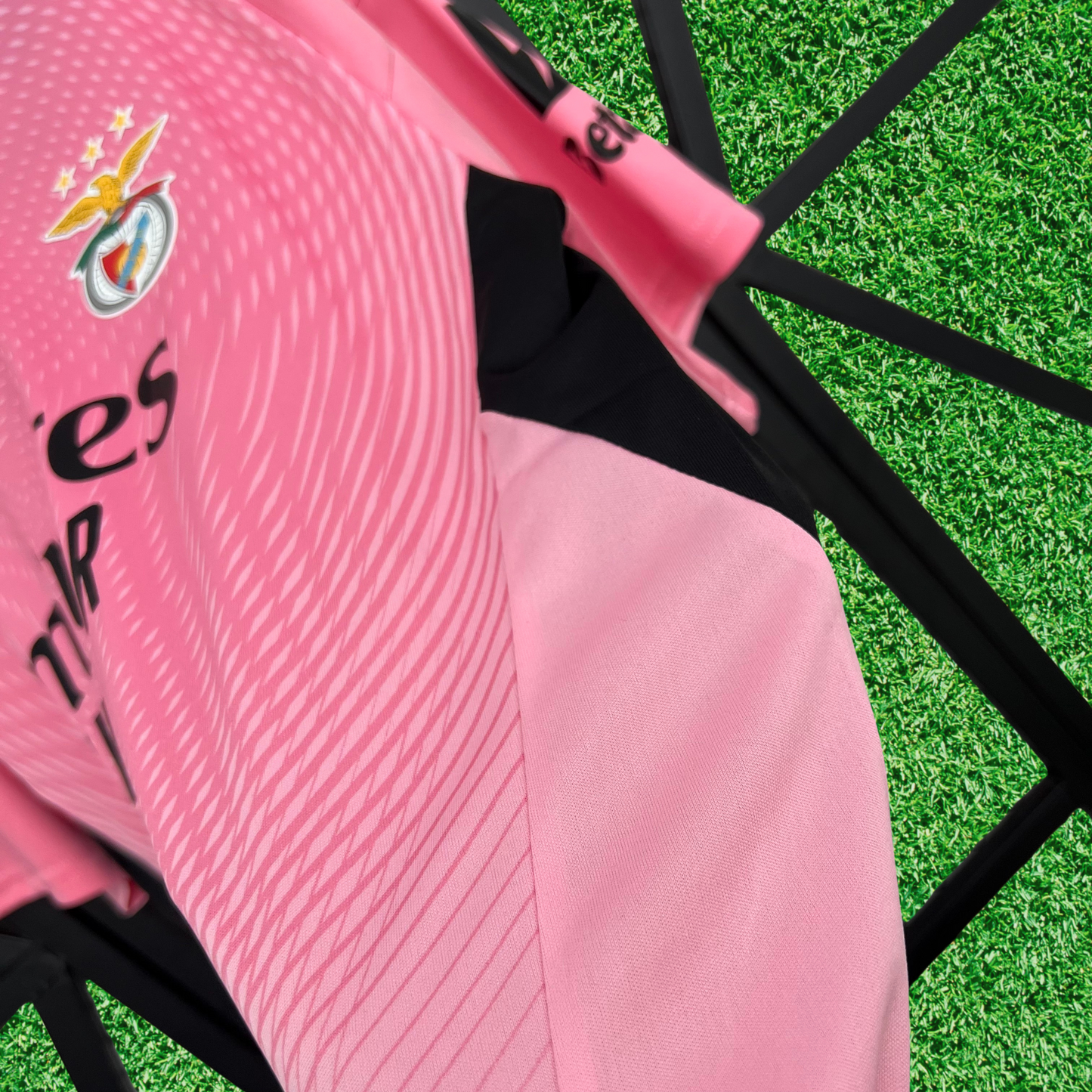 SL Benfica Goalkeeper Jersey, Pink, 25/26, Fan Version 