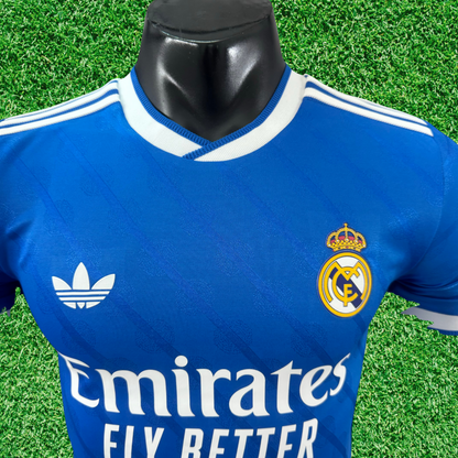 Camiseta de jugador de la tercera equipación del Real Madrid 25/26 