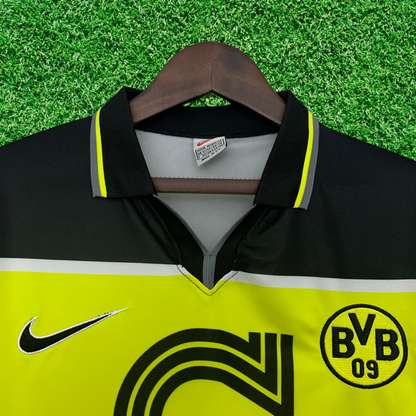 Camiseta retro del Borussia Dortmund de la final de la Champions League 96/97 