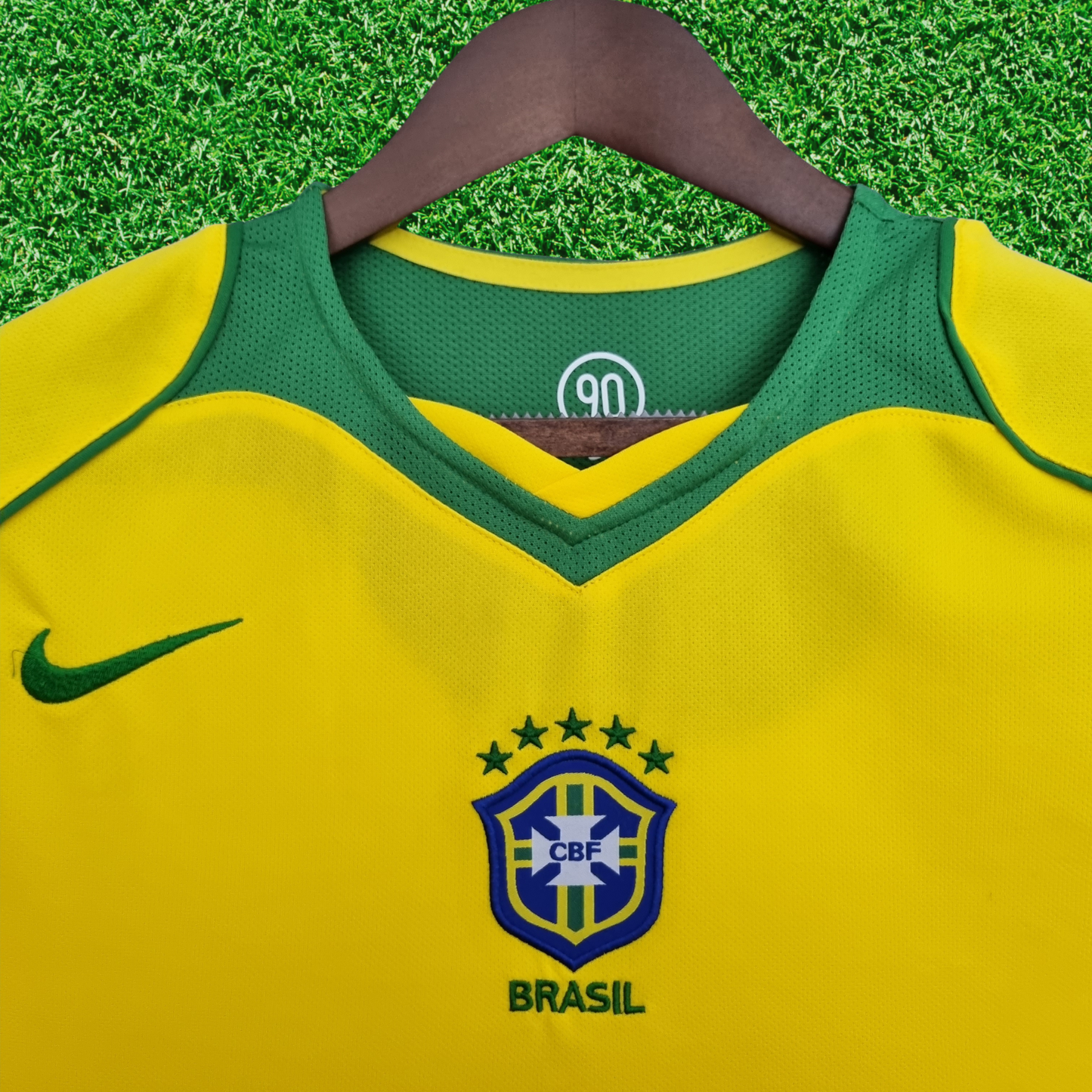 Camiseta de local de Brasil 2004 retro 