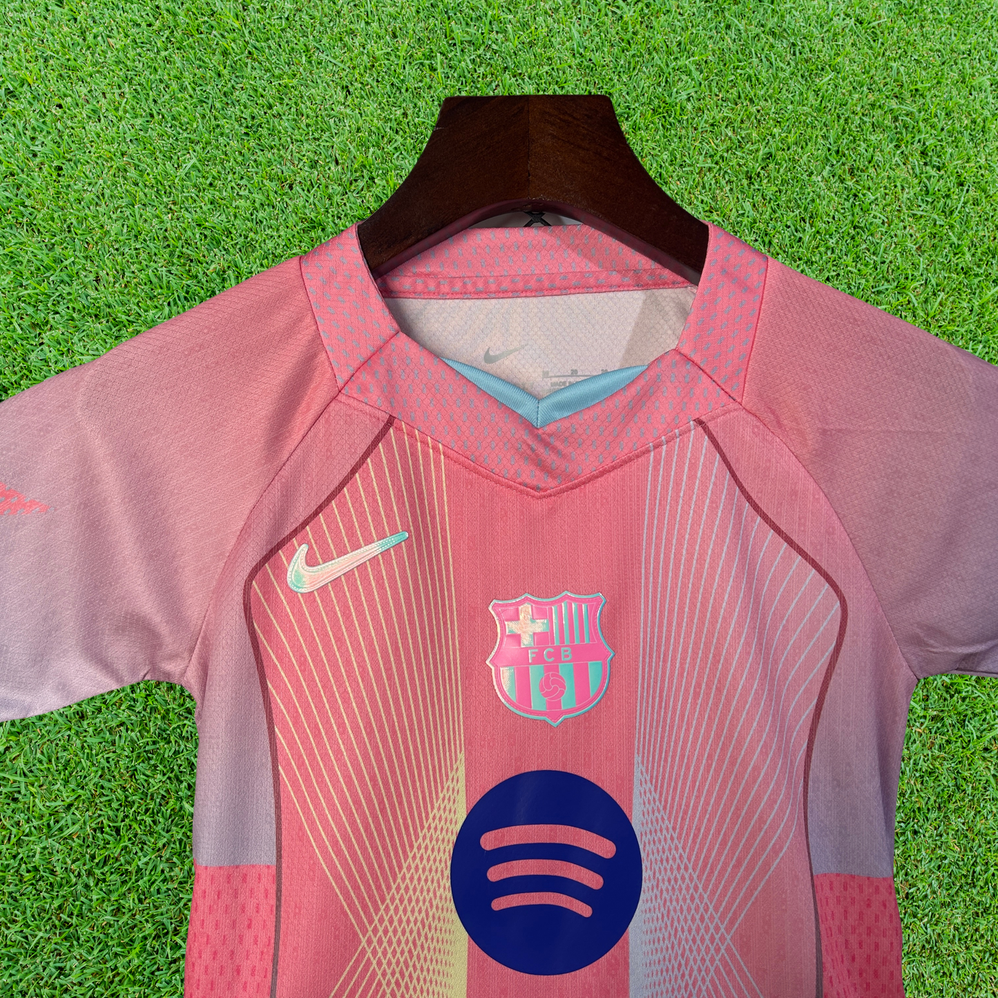 Kit Infantil Barcelona Rosa 25/26 