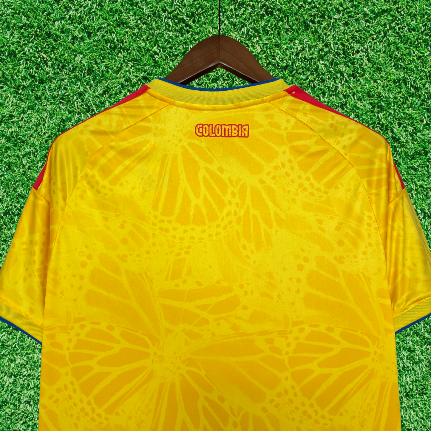 Camiseta local de Colombia 2026, versión para aficionados
