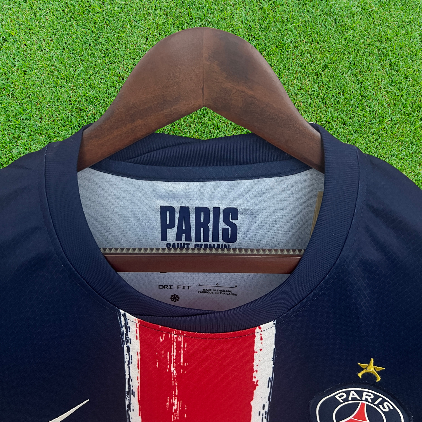Camisa Paris Saint-Germain F.C (PSG) I Especial Champions 24/25 Torcedor