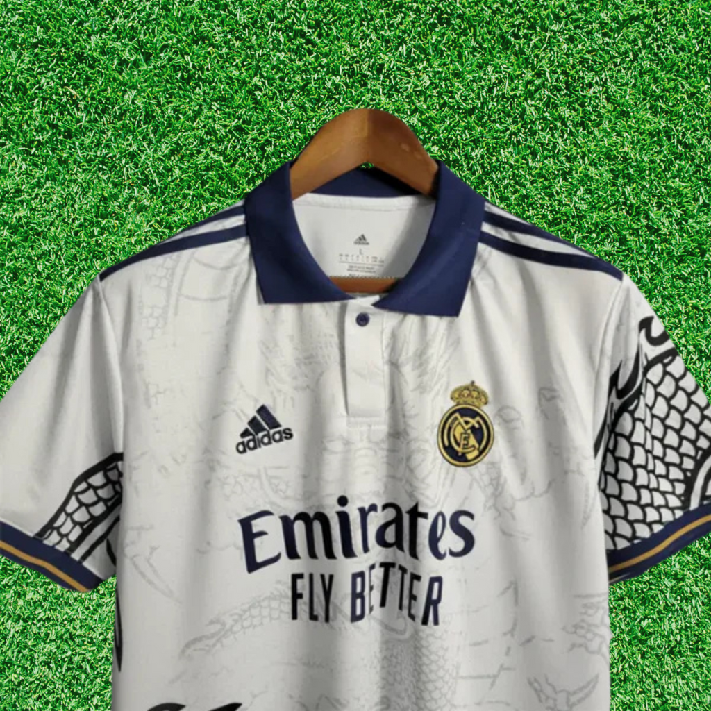 Camisa Real Madrid Especial Dragão Branca 25/26 Torcedor