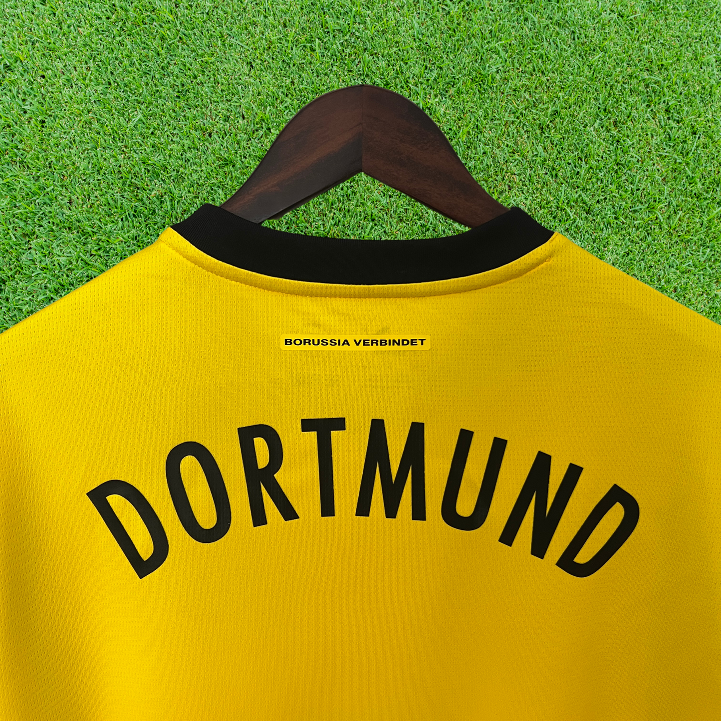 Camiseta local del Borussia Dortmund 24/25, versión para aficionados 