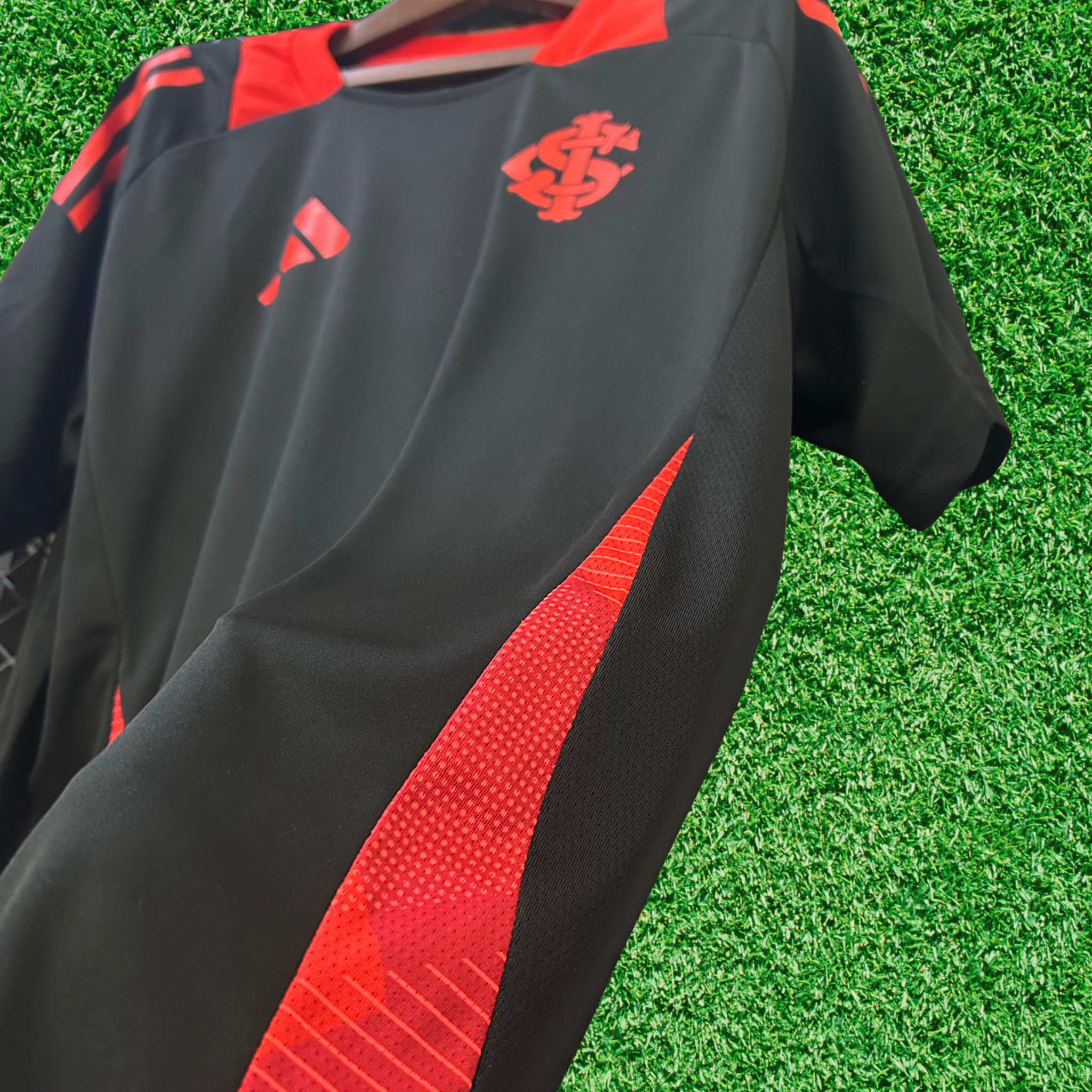 Camisa Internacional Treino 25/26 Torcedor