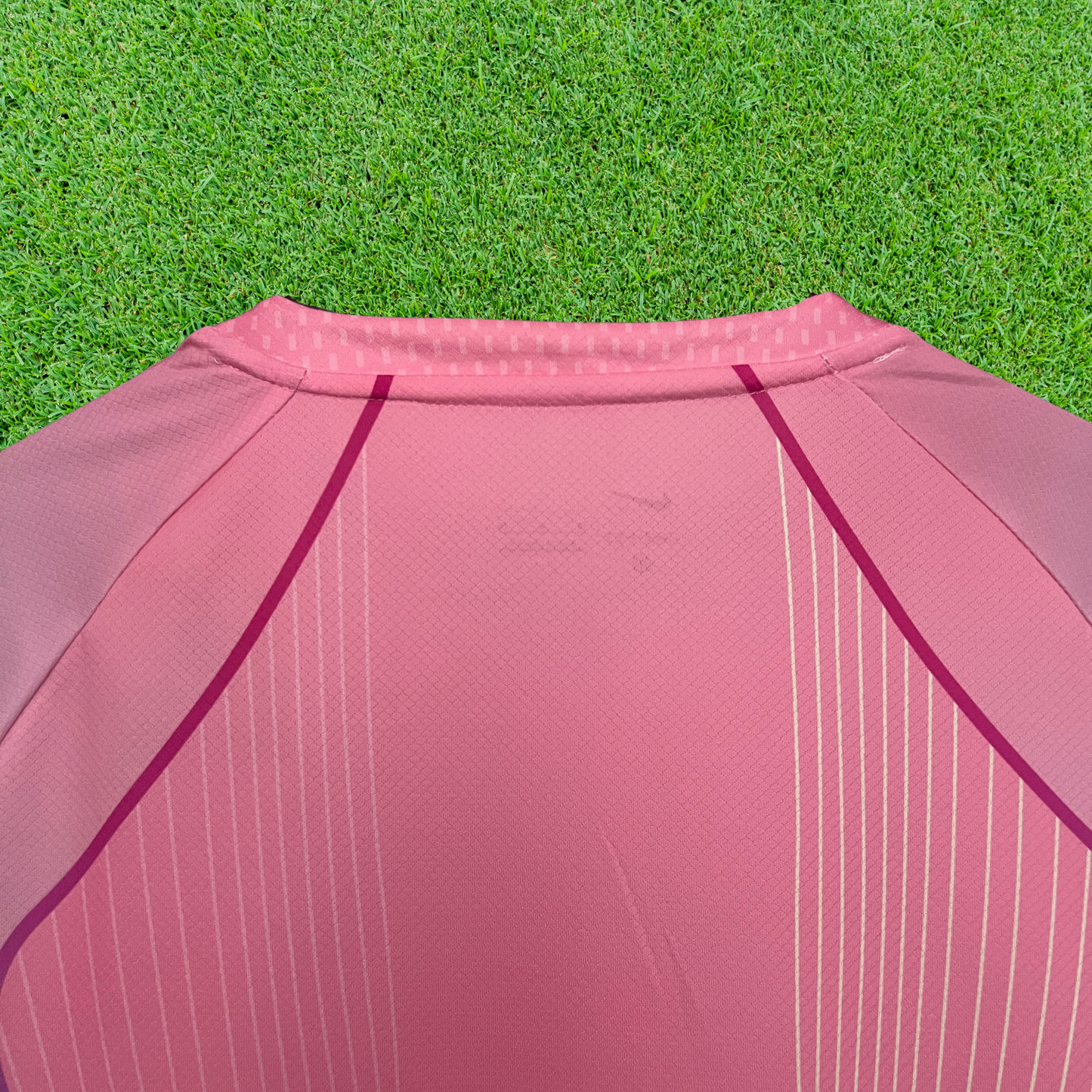 Camiseta rosa del Barcelona 25/26 versión para aficionados 