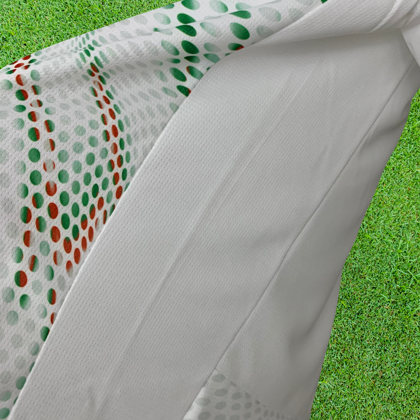 Camiseta visitante de Portugal 2025, versión para aficionados para mujer 