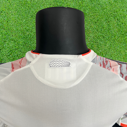 Camiseta de visitante del Bayern Múnich 25/26 Jugador
