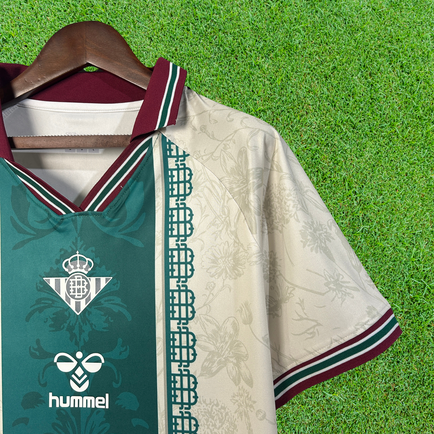 Camiseta especial para aficionados del Real Betis 25/26 