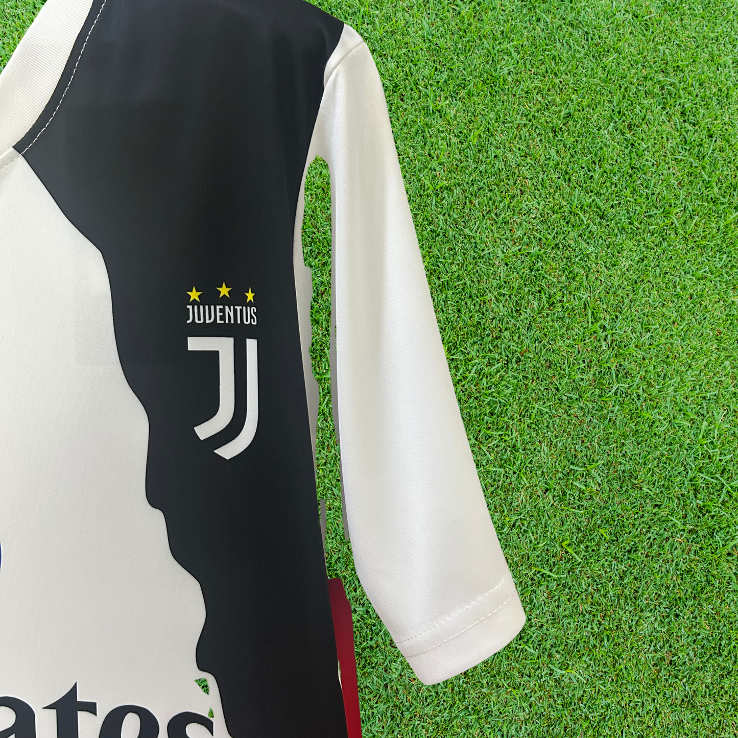 Cristiano Ronaldo Legends Jersey 25/26 Fan Version