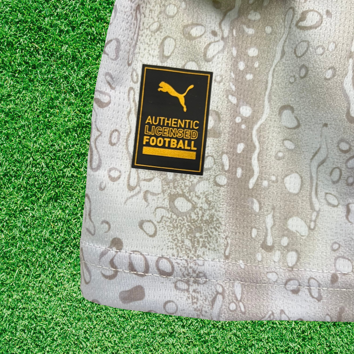 Camiseta de la tercera equipación del Manchester City 25/26, versión para aficionados 