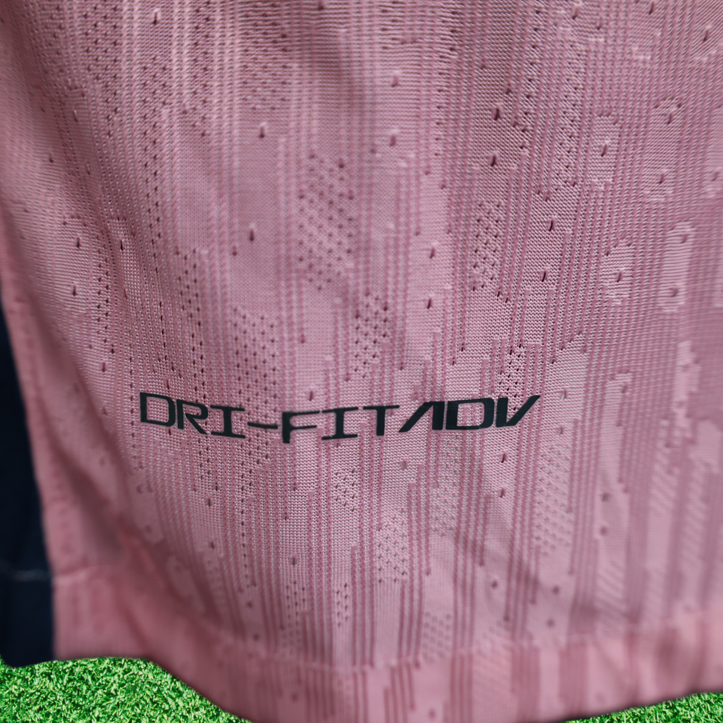 Barcelona Pink Jersey 25/26 Player