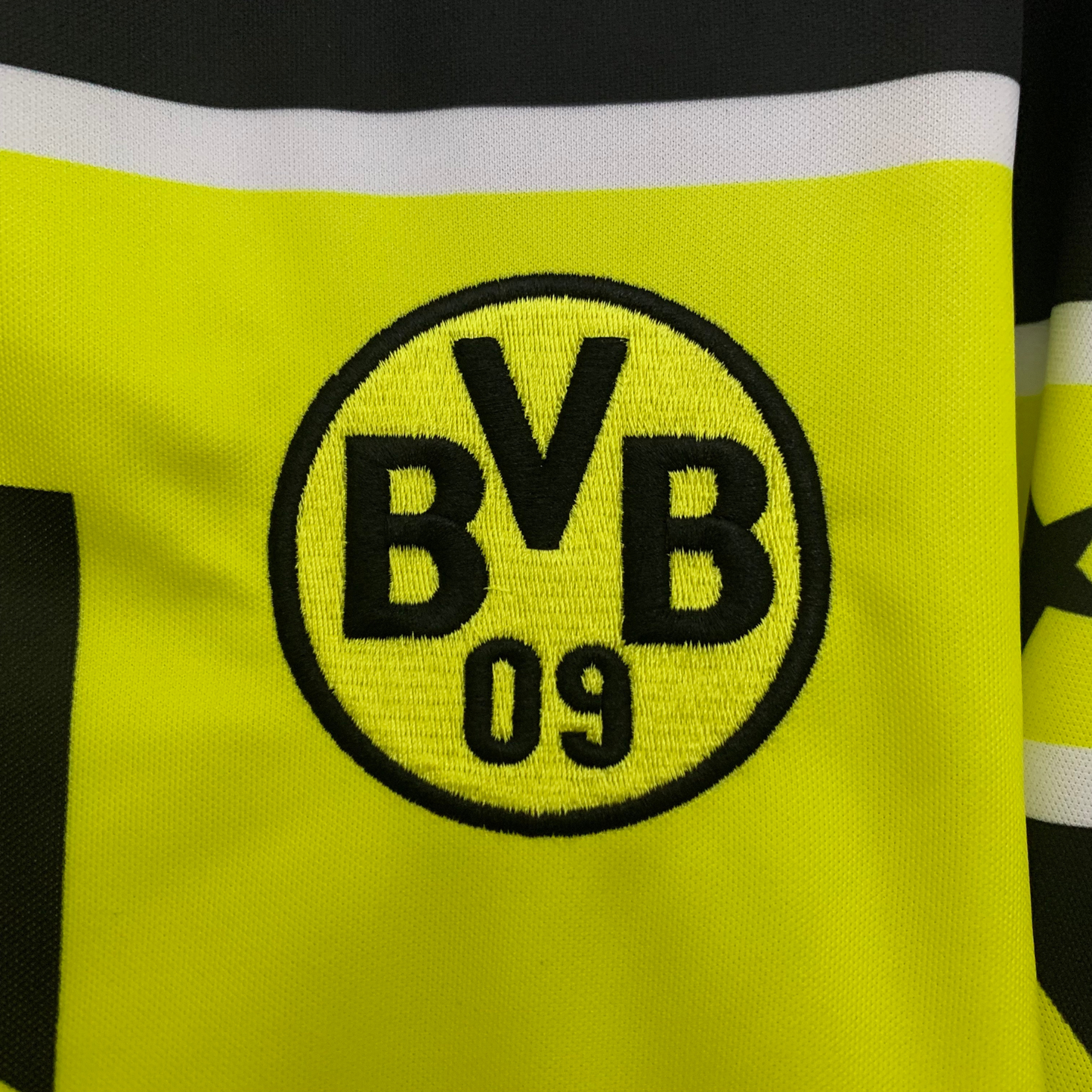 Camiseta retro del Borussia Dortmund de la final de la Champions League 96/97 