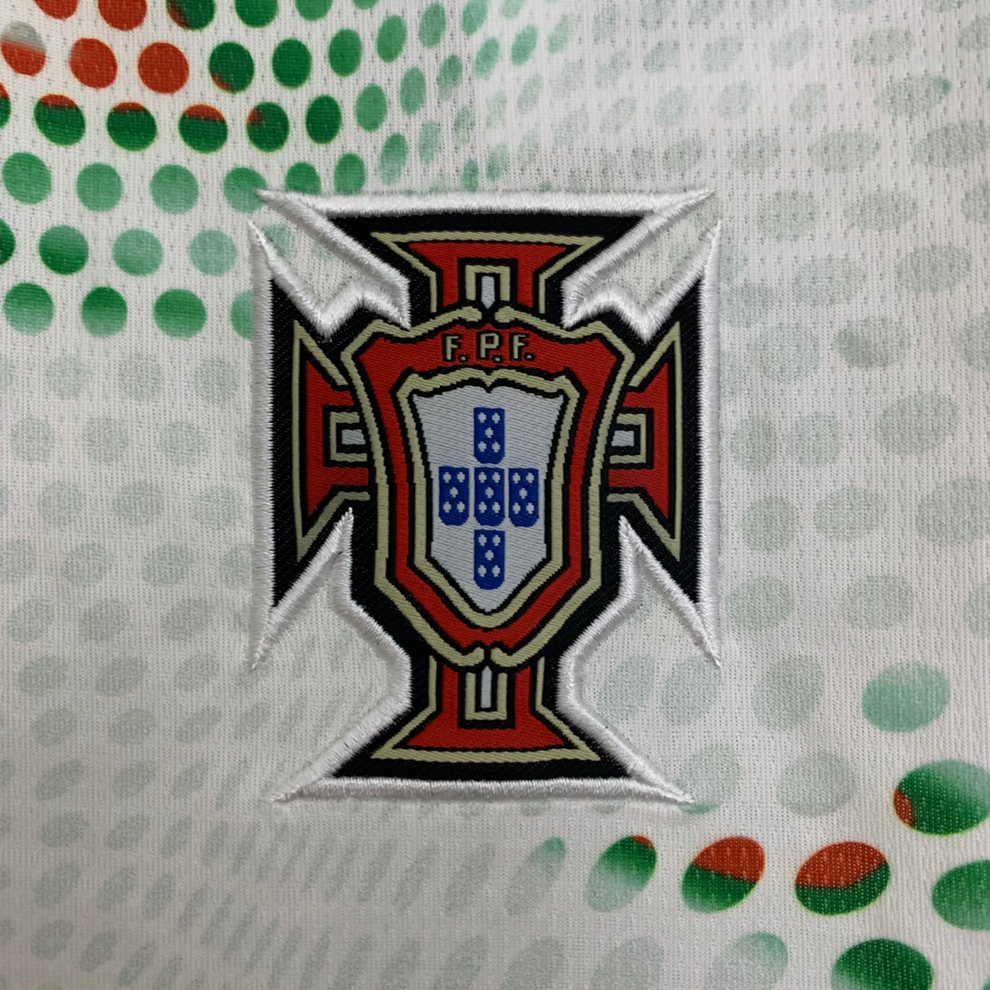 Camiseta visitante de Portugal 2025, versión para aficionados para mujer 