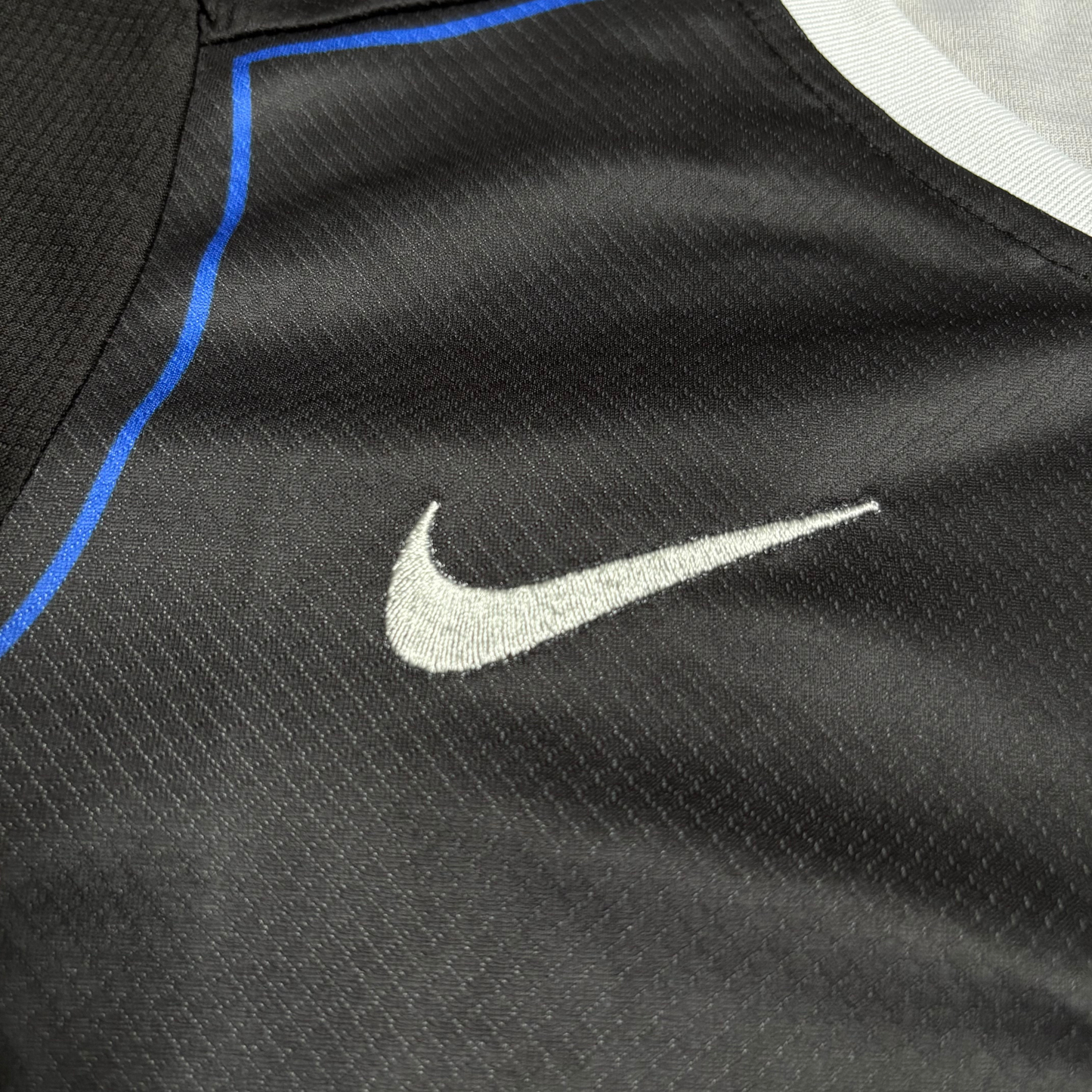 Kit Chelsea III 25/26 Infantil