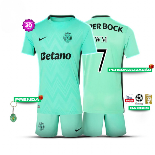Tercera equipación infantil del Sporting, verde, 2025/26 - LANZAMIENTO 