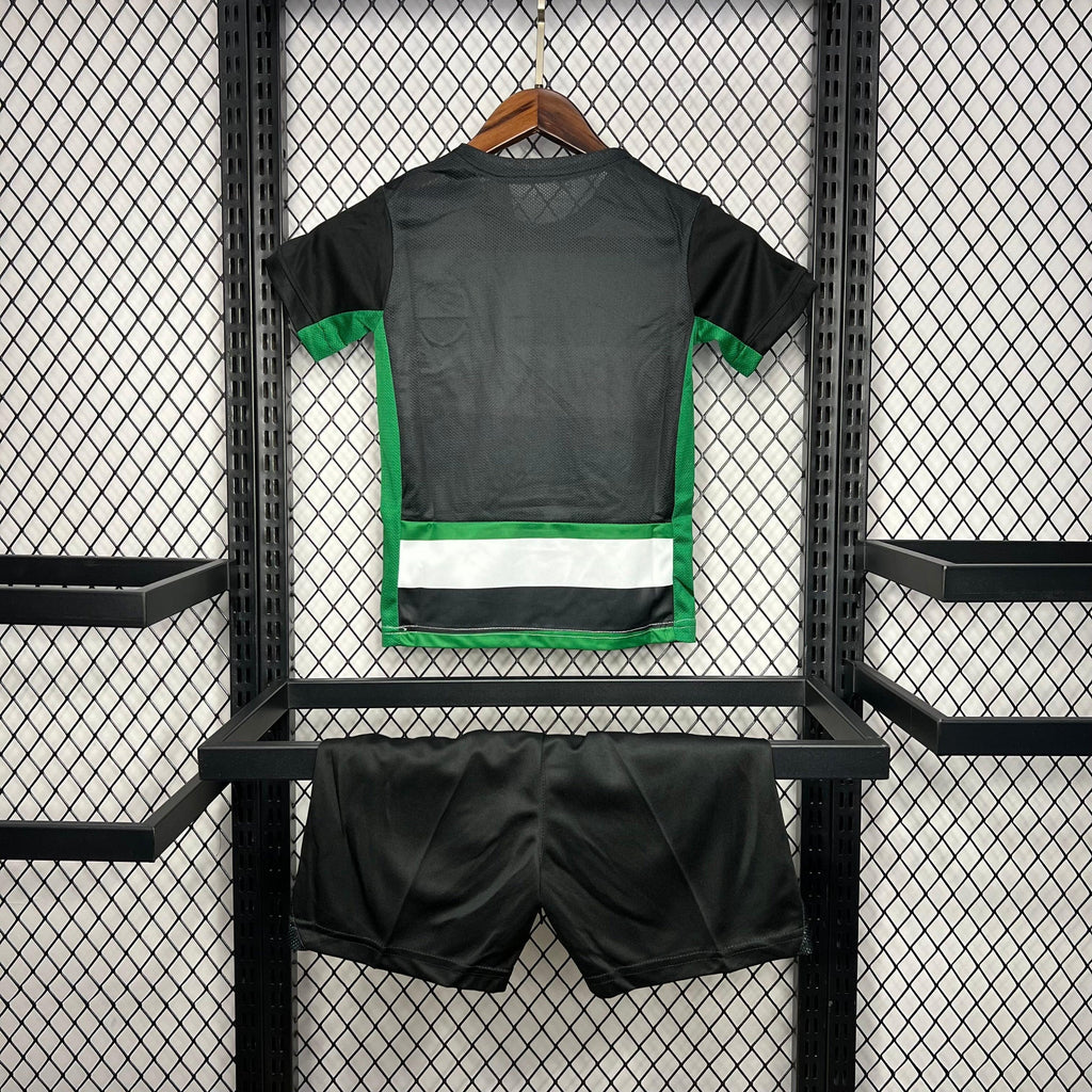 Conjunto Infantil Sporting Principal 2024/25 - ÚLTIMAS UNIDADES! 🔥💚