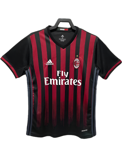 Camiseta local del AC Milan 16/17 - Versión retro