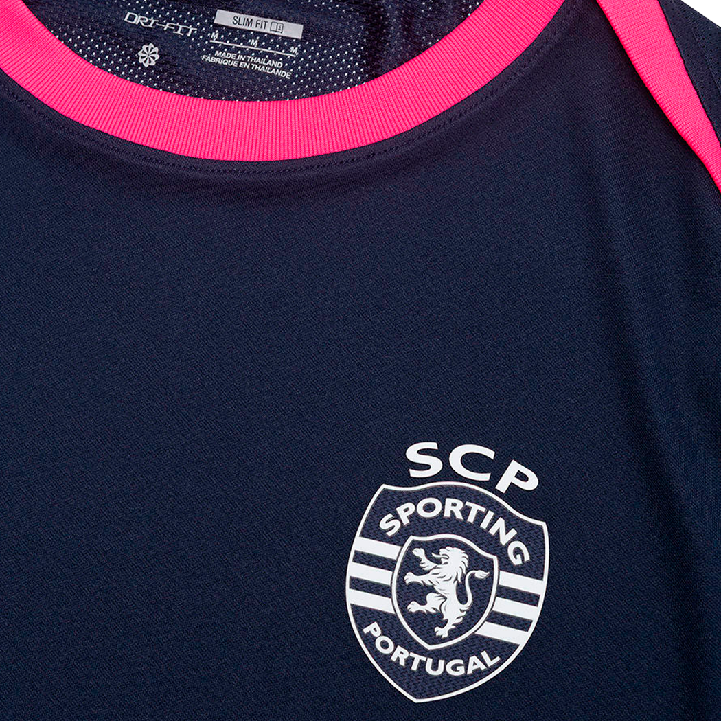 Camiseta de Entrenamiento Sporting Negra 2025/26 - ¡ÚLTIMAS UNIDADES! 🔥💚 