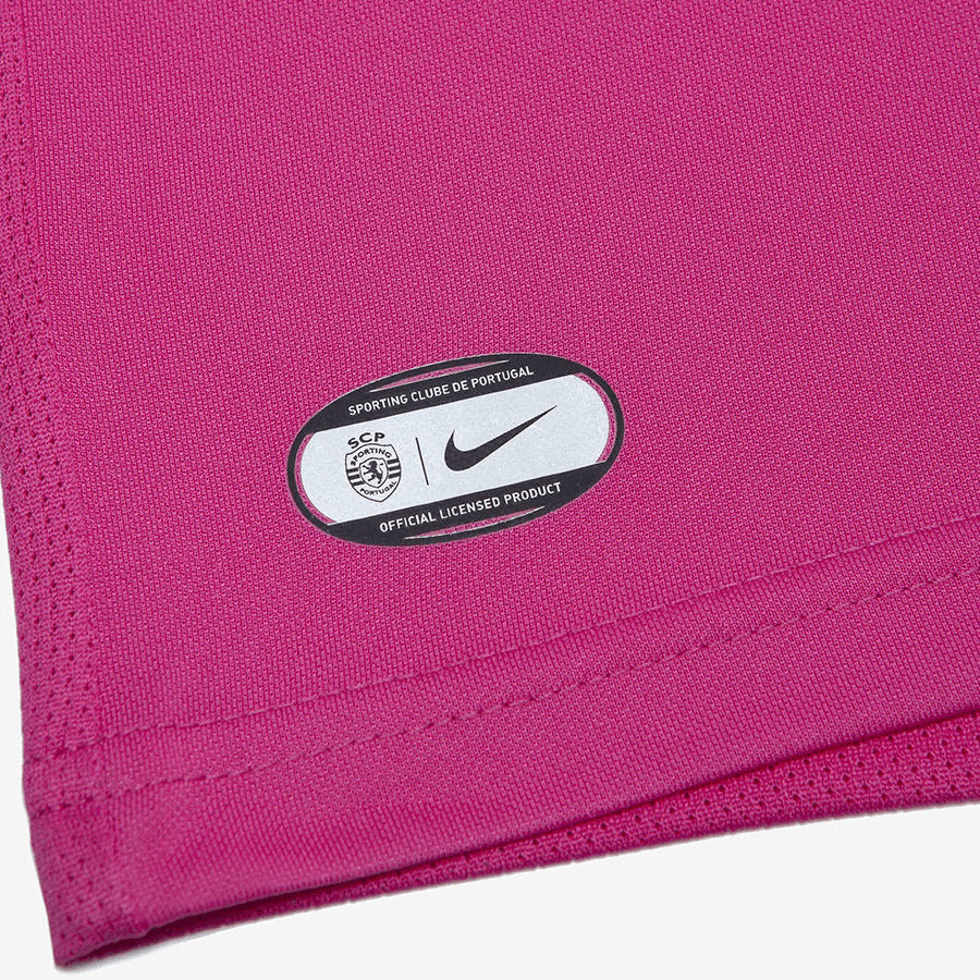 Camisola Sporting Outubro Rosa BICAMPEÃO 2024/25 - MODELO EXCLUSIVO! 🦁🏆