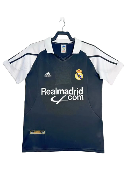Real Madrid 01/02 II Away Jersey - Retro Version